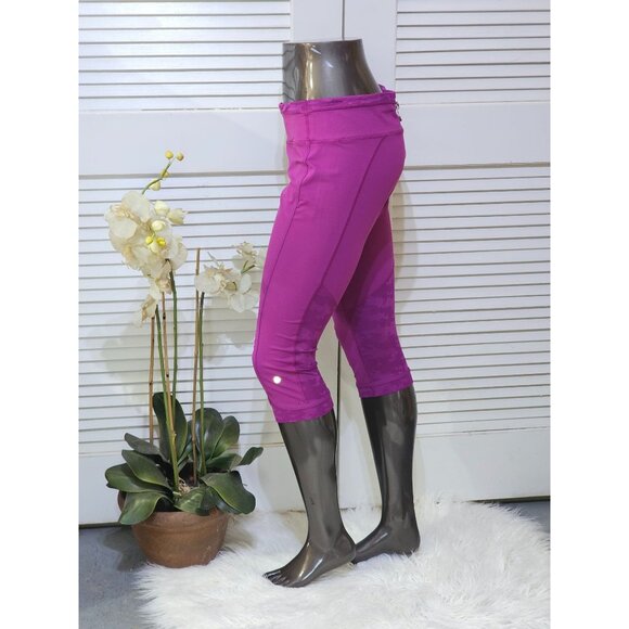 Lululemon Women's Regal Plum Run For Days Crop Capri Leggings Size 12 2599 - Picture 5 of 14